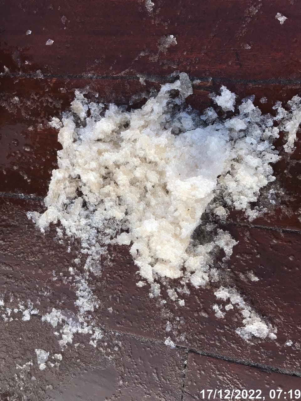 Xuất hiện băng giá trên đỉnh Fansipan