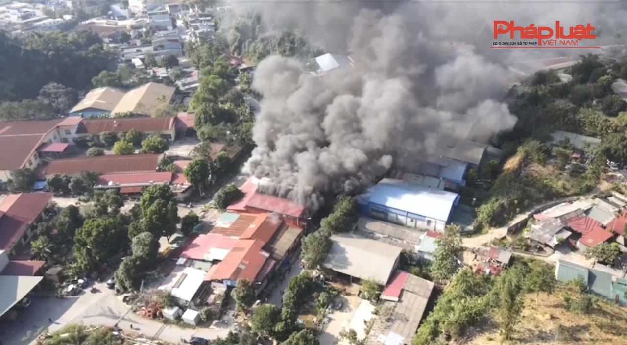 Kịp thời chữa cháy cửa hàng, kho phân phối vật tư nông nghiệp