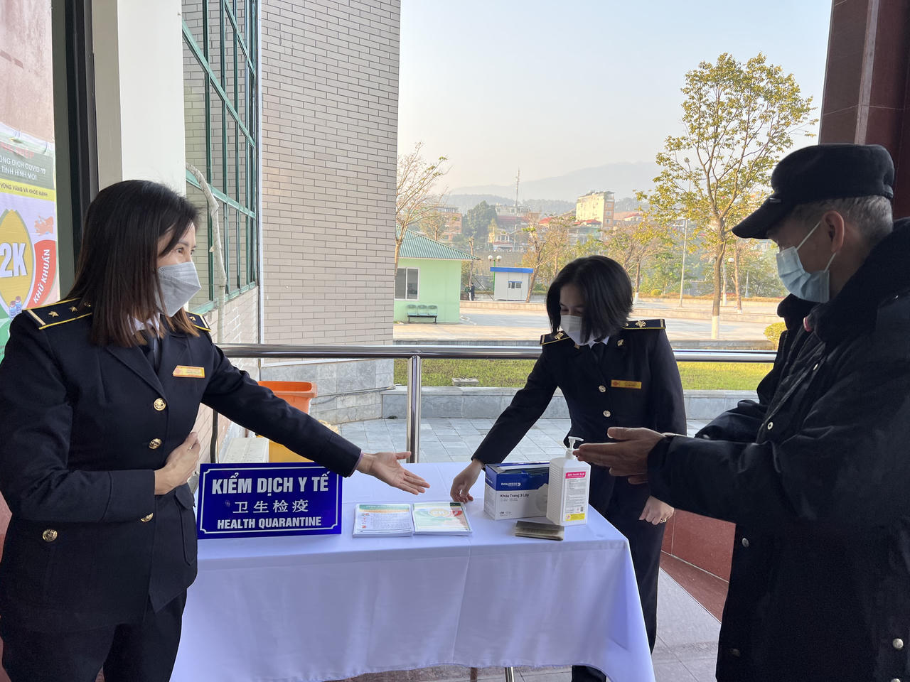 Lào Cai: Đón những vị khách đầu tiền sau 3 năm đóng cửa khẩu