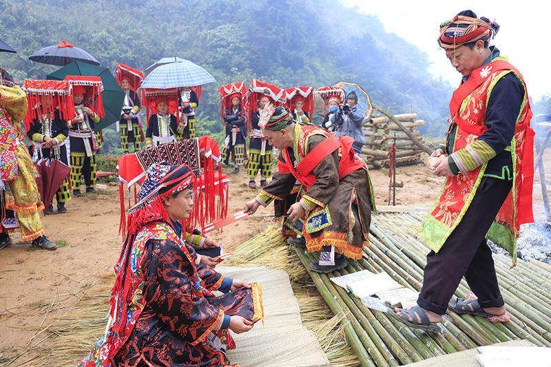 Về Tòng Sành (Lào Cai) xem Lễ cấp sắc của người Dao