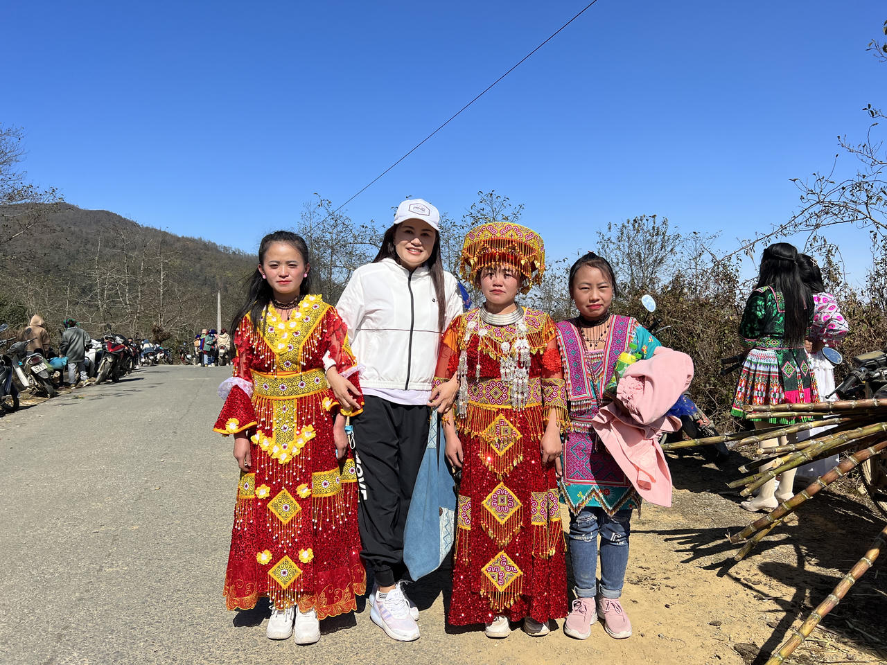 Rộn ràng du xuân cùng đồng bào vùng cao Y Tý 