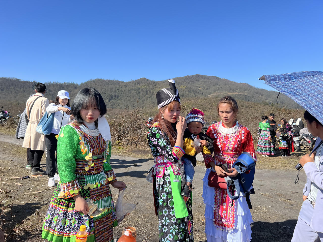 Rộn ràng du xuân cùng đồng bào vùng cao Y Tý 