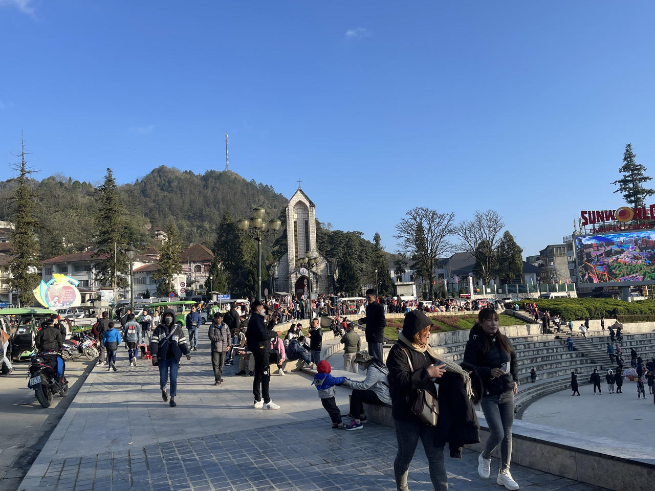  Sa Pa nhộn nhịp những ngày đầu năm mới