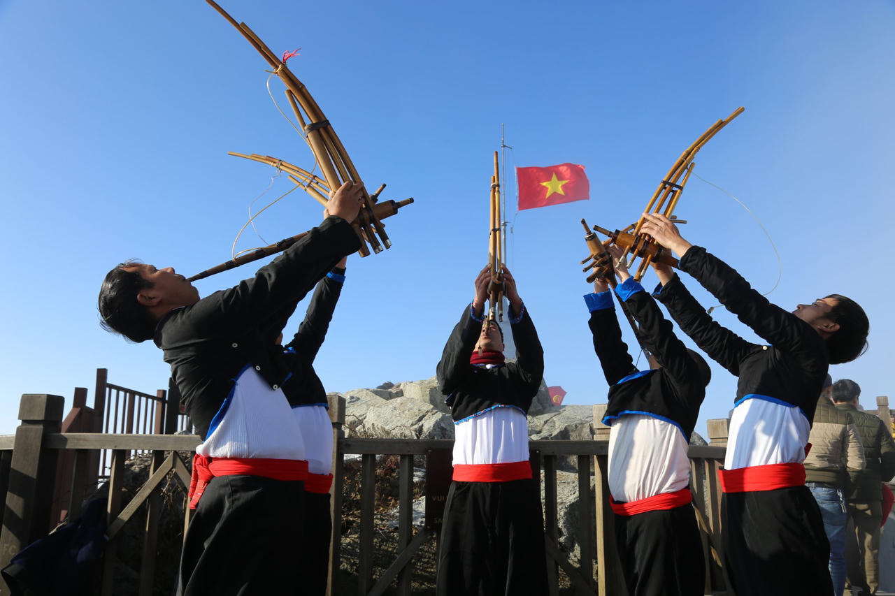  Sa Pa nhộn nhịp những ngày đầu năm mới