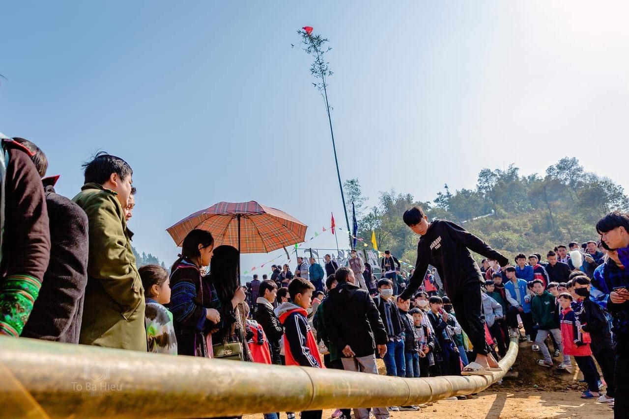 Tưng bừng Lễ hội Gầu Tào của dân tộc Mông ở Sa Pa