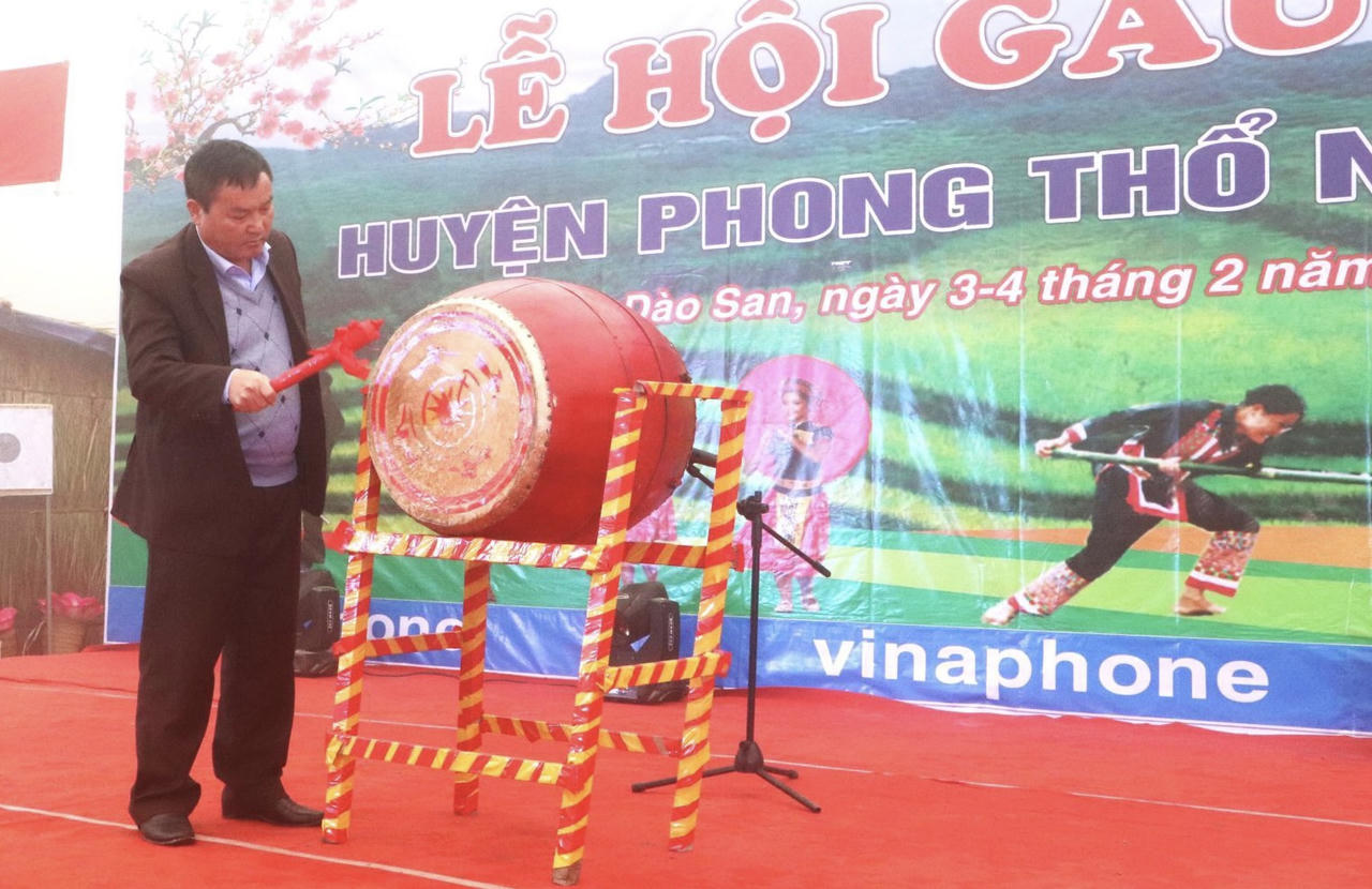  Vui hội Gầu Tào trên núi Dào San