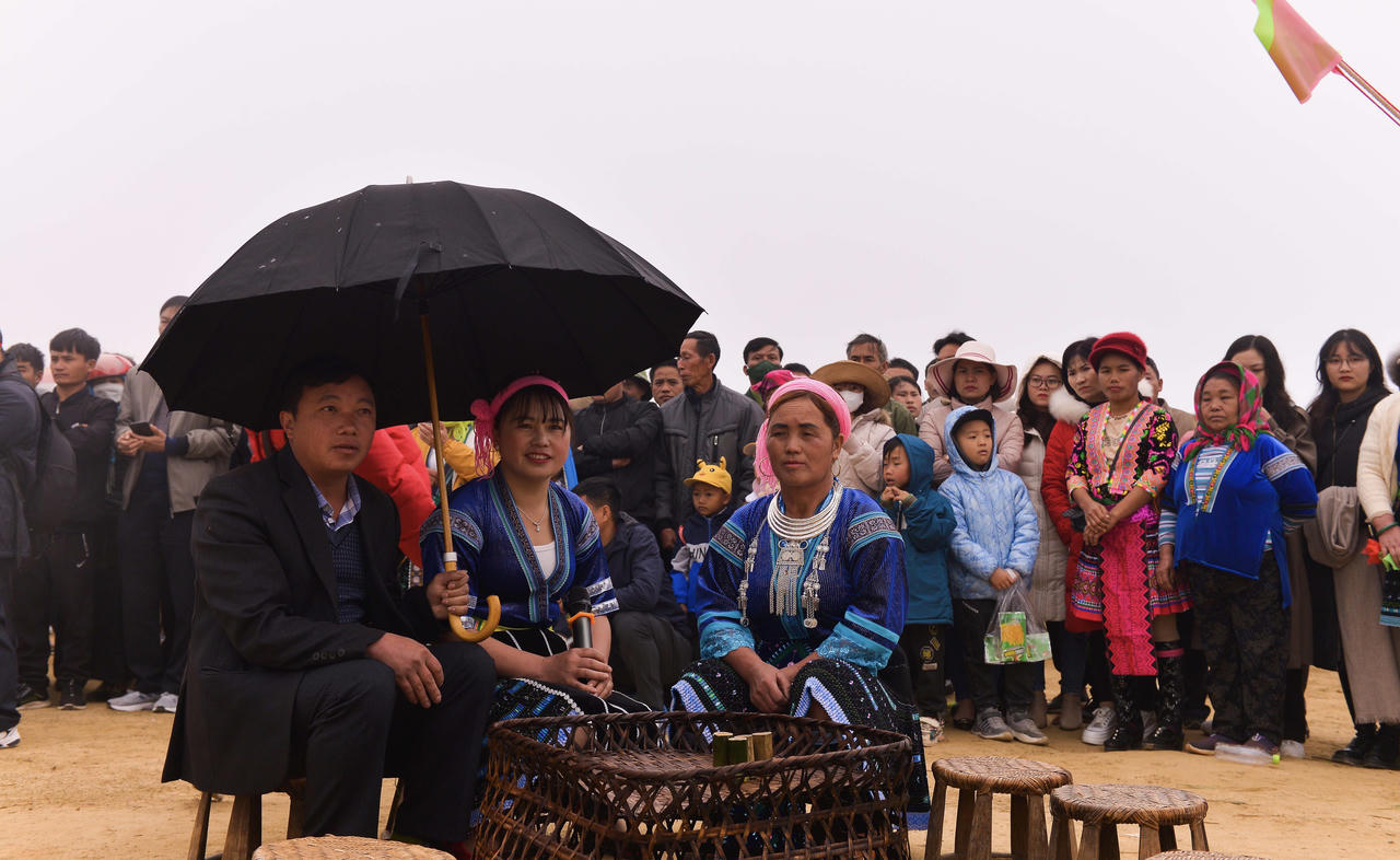  Vui hội Gầu Tào trên núi Dào San