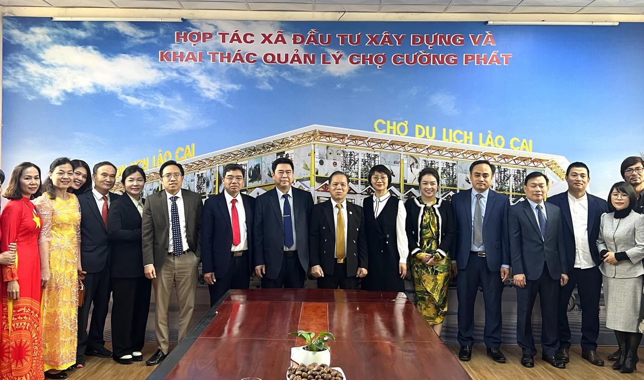 Đoàn đại biểu huyện Hà Khẩu (Trung Quốc) khảo sát xúc tiến đầu tư tại thành phố Lào Cai