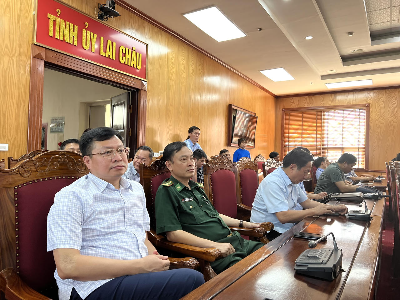 Tỉnh ủy Lai Châu chúc mừng đồng chí Trần Tiến Dũng nhận nhiệm vụ Thứ trưởng Bộ Tư pháp