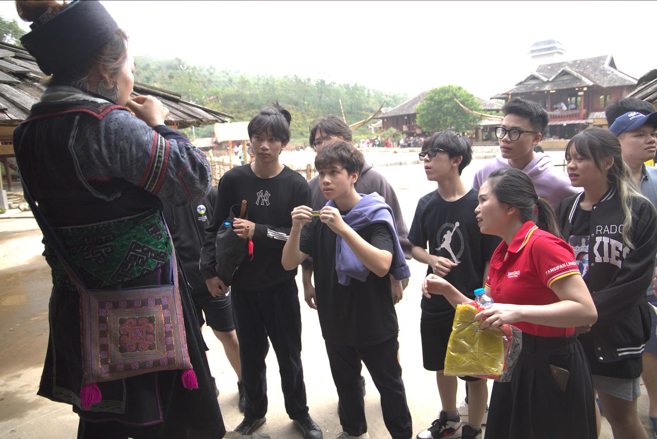 Cáp treo Fansipan khuyến mãi tới 50% cho học sinh, sinh viên