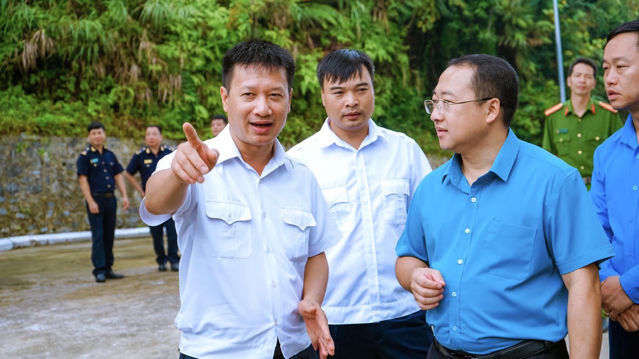 Khôi phục hoạt động xuất - nhập cảnh qua cửa khẩu Mường Khương