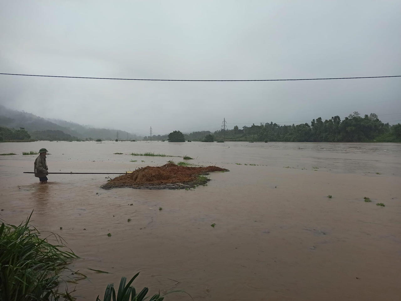 Lào cai: 1 người chết, hàng trăm ngôi nhà bị ảnh hưởng do mưa lũ