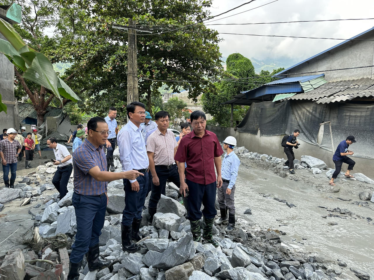 Bí thư Tỉnh ủy Lào Cai chỉ đạo khắc phục sự cố vỡ cống thoát tràn tại Tả Phời