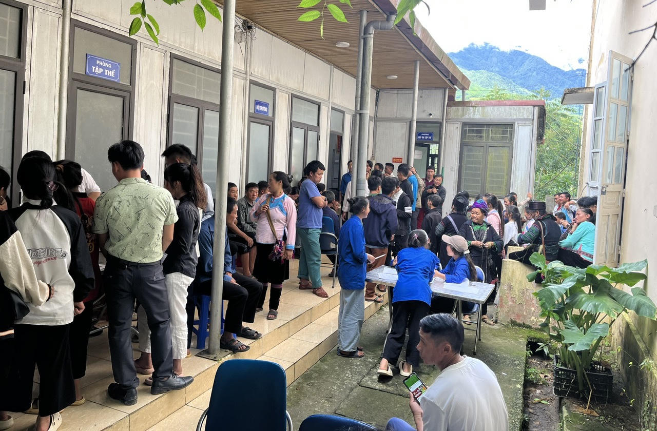 Thị xã Sa Pa đẩy nhanh tiến độ cấp tài khoản định danh điện tử