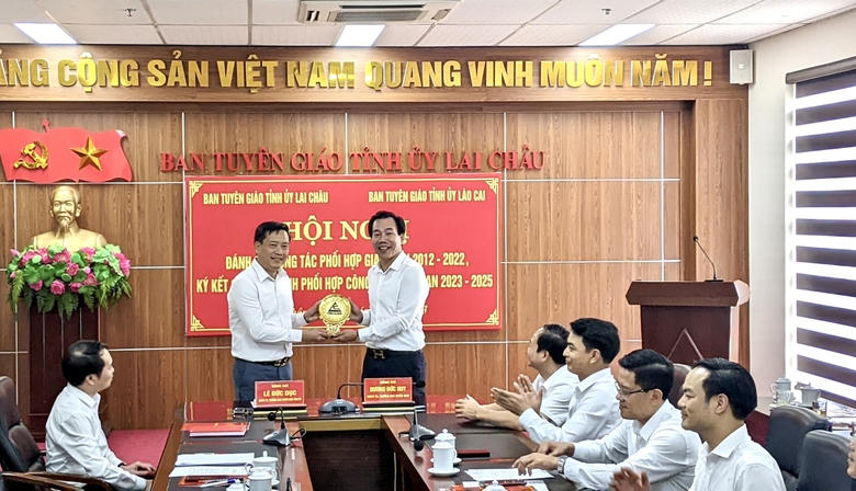 Ký kết phối hợp công tác tuyên giáo giữa hai tỉnh Lào Cai và Lai Châu 