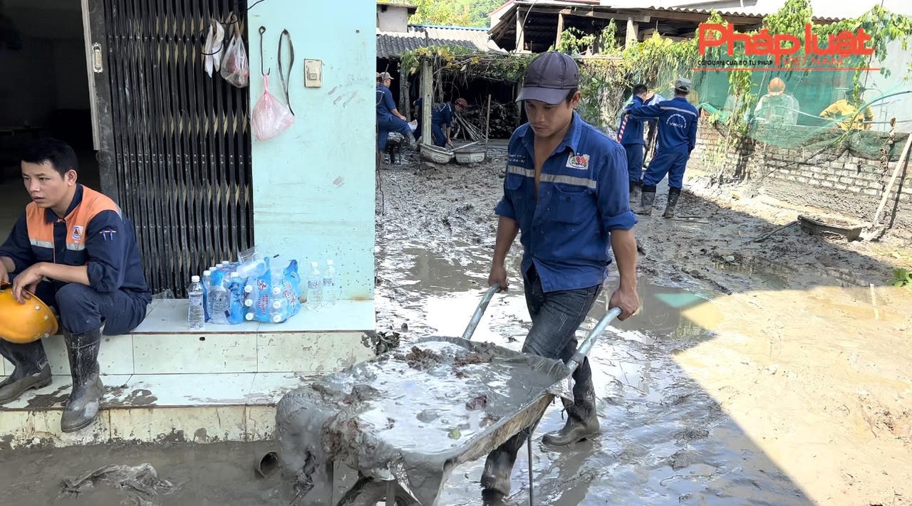 Nỗ lực ổn định đời sống người dân sau sự cố vỡ cống hồ thải tuyển đồng Tả Phời