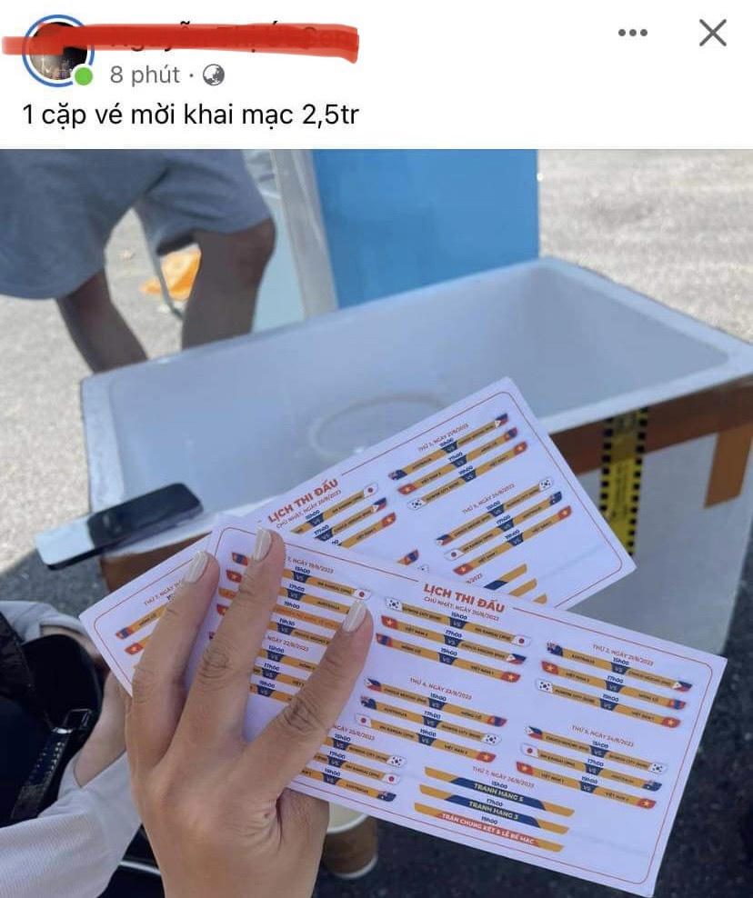 Giải bóng chuyền nữ quốc tế VTV CUP Ferroli 2023: Người hâm mộ xếp hàng cả đêm, vé “chợ đen” cao gấp 10 lần