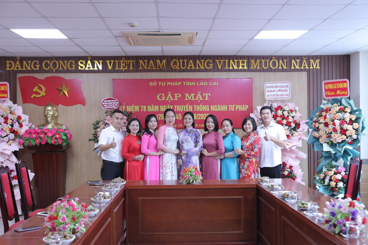 Sở Tư pháp Lào Cai gặp mặt kỷ niệm 78 năm ngày thành lập ngành