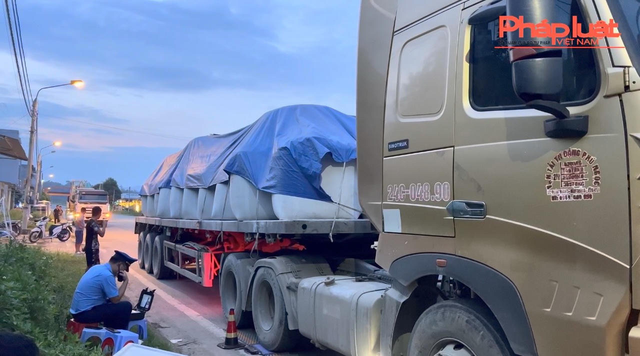 Công an Lào Cai quyết liệt xử lý vi phạm về tải trọng