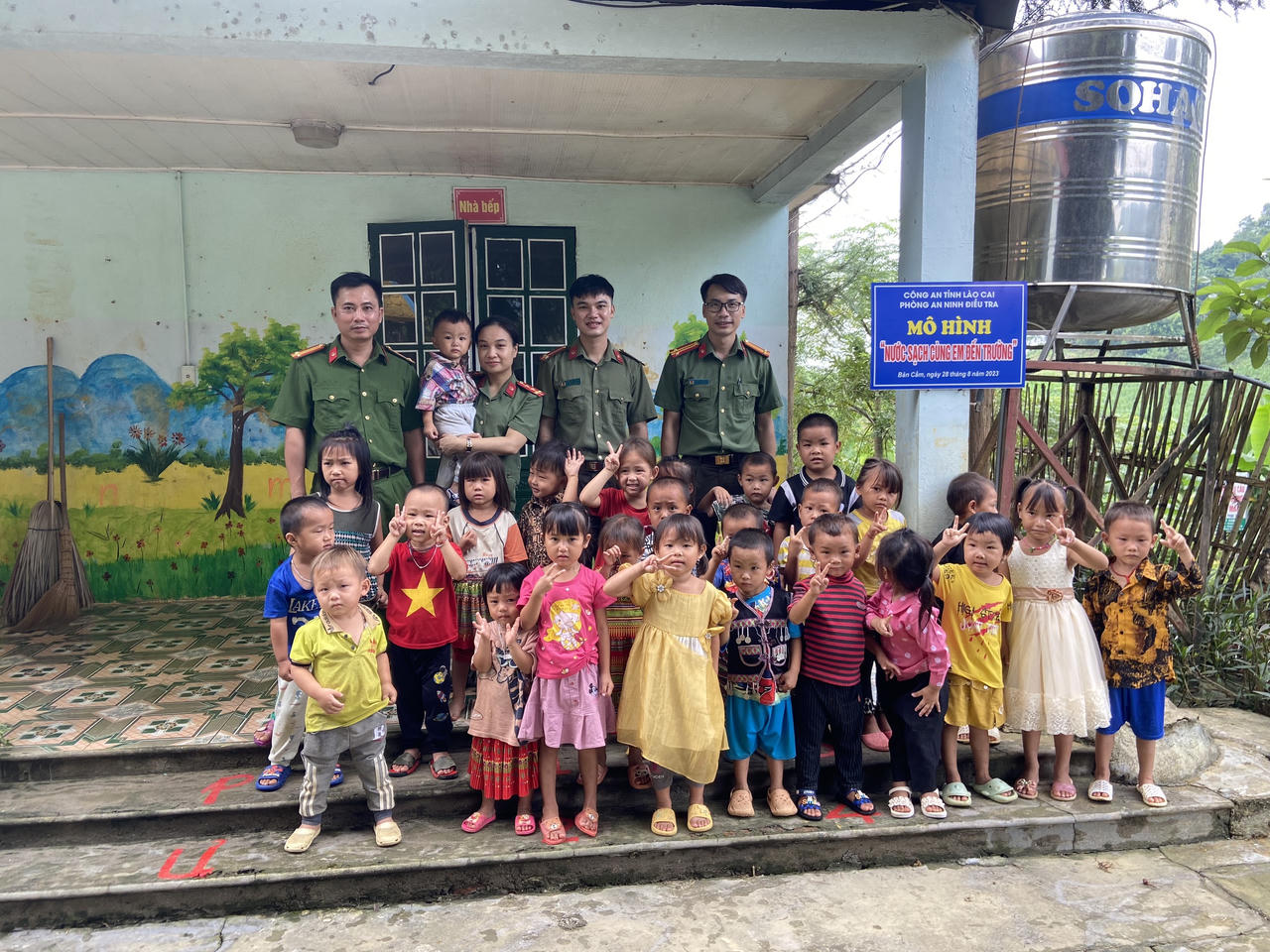 “Nước sạch cùng em đến trường” tại huyện Bảo Thắng