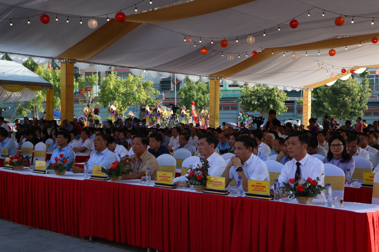 Khai mạc lễ hội đền Bảo Hà năm 2023