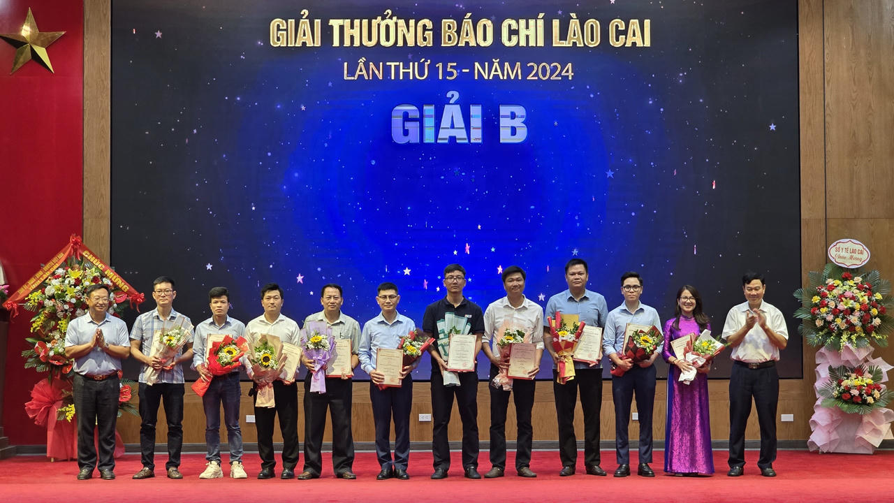 Nhóm Phóng viên Báo Pháp luật nhận Giải B, Giải Báo chí tỉnh Lào Cai năm 2024