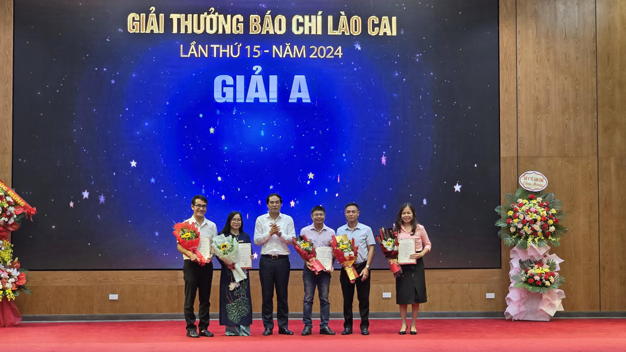 Nhóm Phóng viên Báo Pháp luật nhận Giải B, Giải Báo chí tỉnh Lào Cai năm 2024