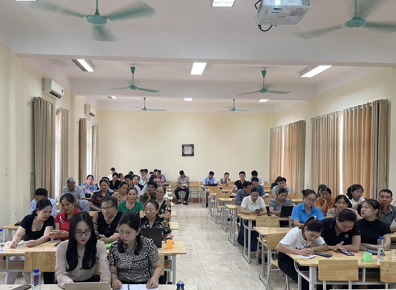 Nâng cao hiểu biết của nhân dân về Bảo vệ an toàn thông tin mạng và chuyển đổi số