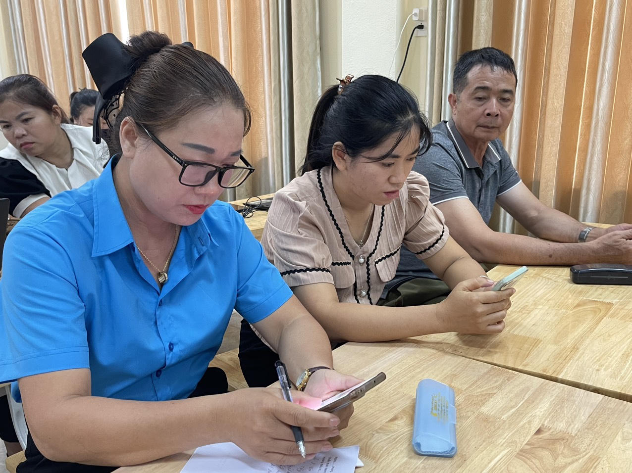 Nâng cao hiểu biết của nhân dân về Bảo vệ an toàn thông tin mạng và chuyển đổi số
