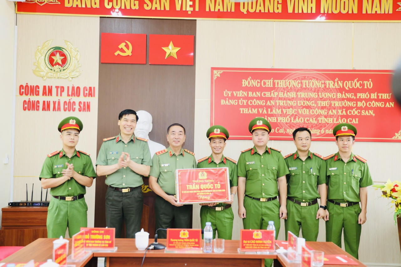 Thứ trưởng Bộ Công an Trần Quốc Tỏ thăm, làm việc tại Lào Cai và Lai Châu