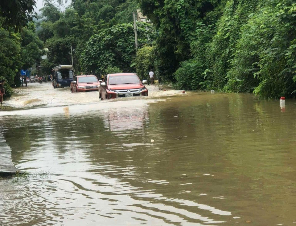 Ngập lụt nhiều nơi do mưa lớn tại Lào Cai