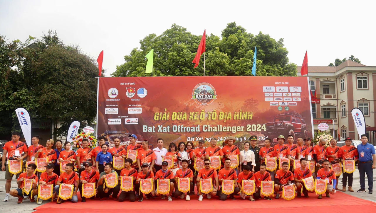 Khai mạc giải Đua xe bán tải địa hình 'Bat Xat Offroad Challenger 2024'