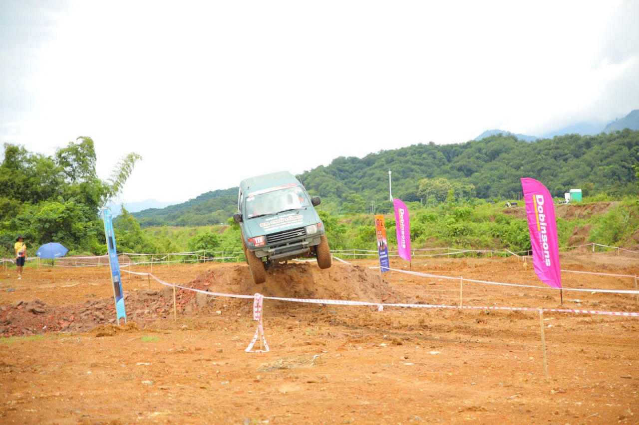 Khai mạc giải Đua xe bán tải địa hình 'Bat Xat Offroad Challenger 2024'