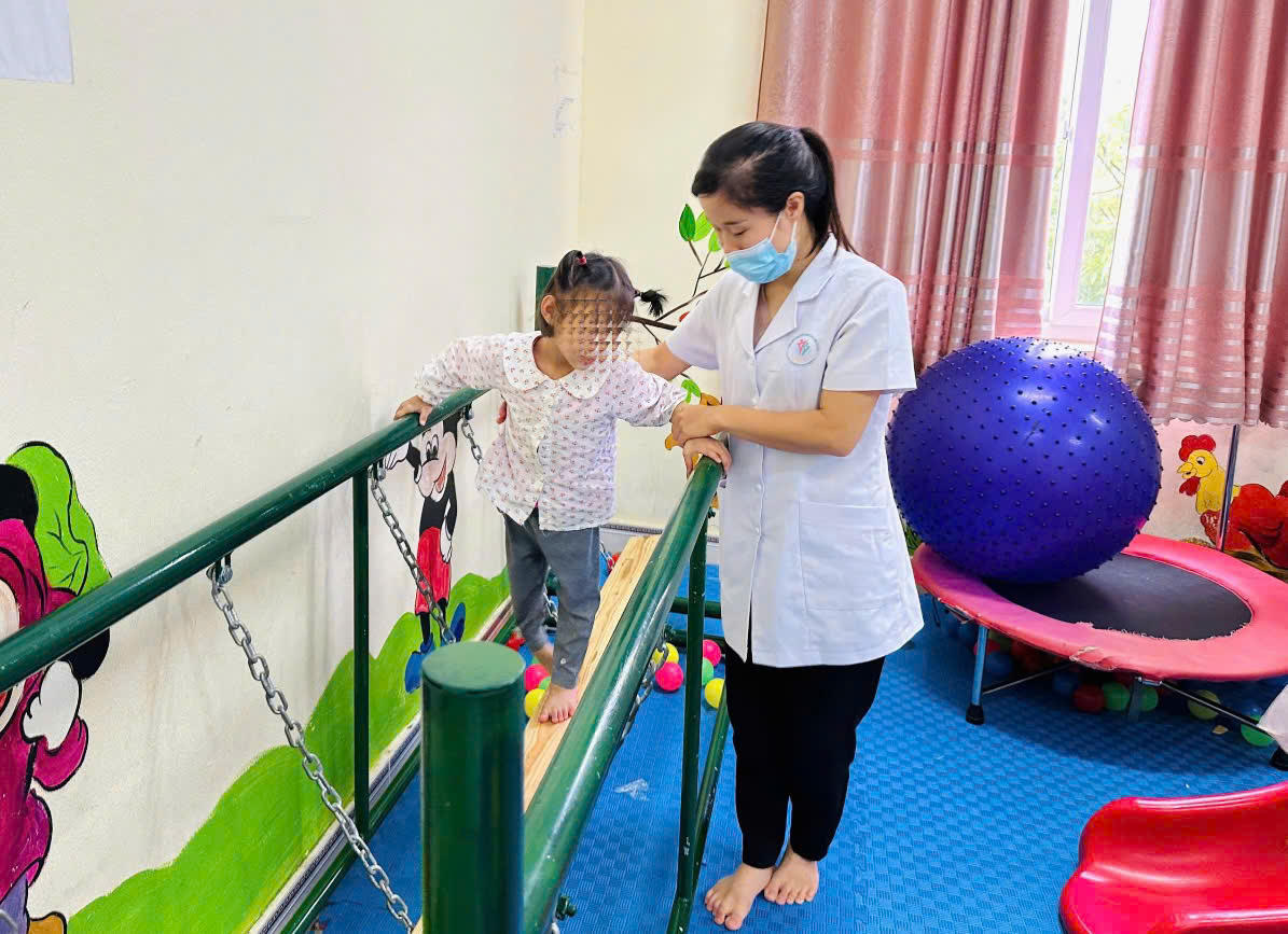 Vai trò của phục hồi chức năng trong điều trị trẻ rối loạn phổ tự kỷ