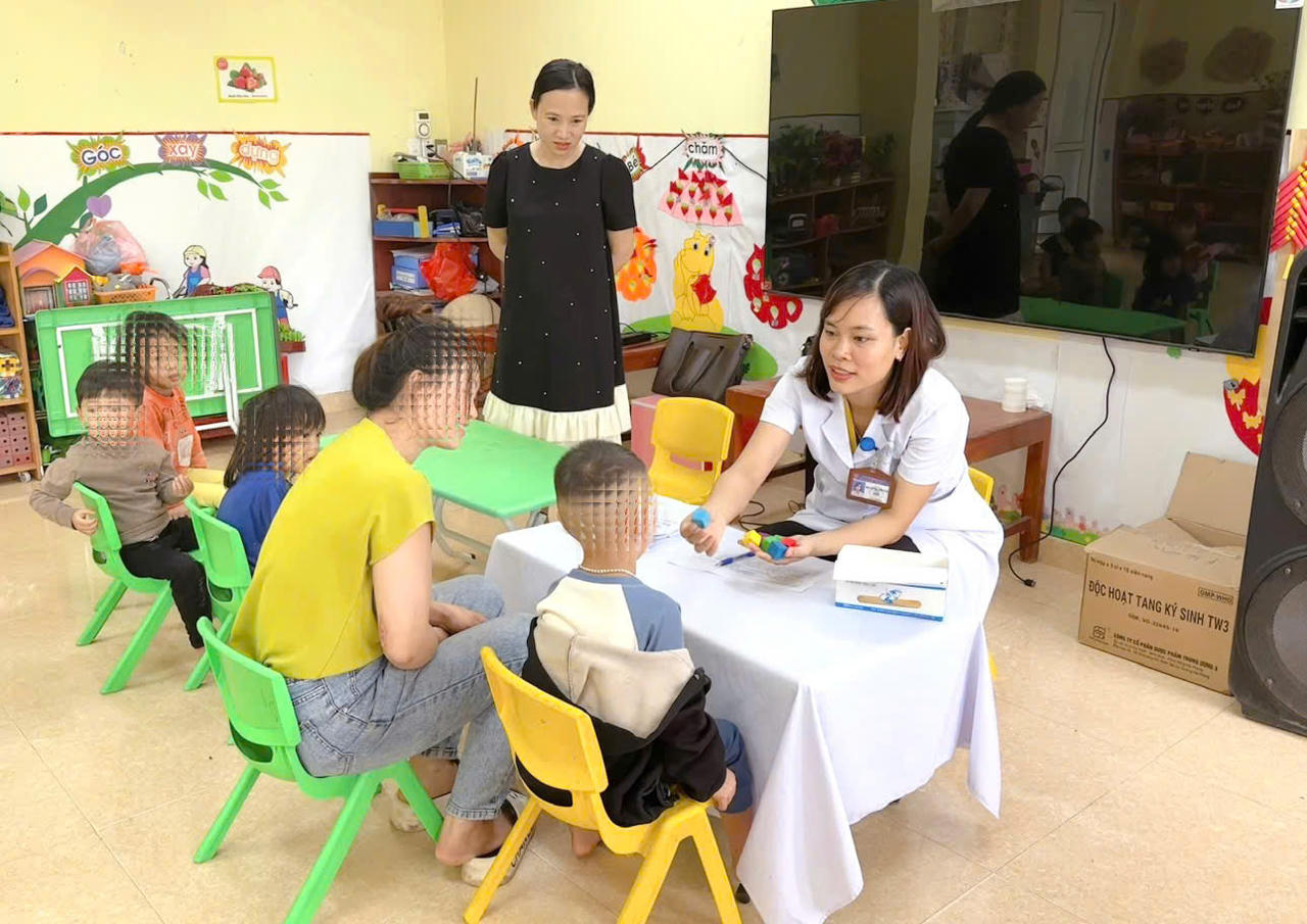 Vai trò của phục hồi chức năng trong điều trị trẻ rối loạn phổ tự kỷ