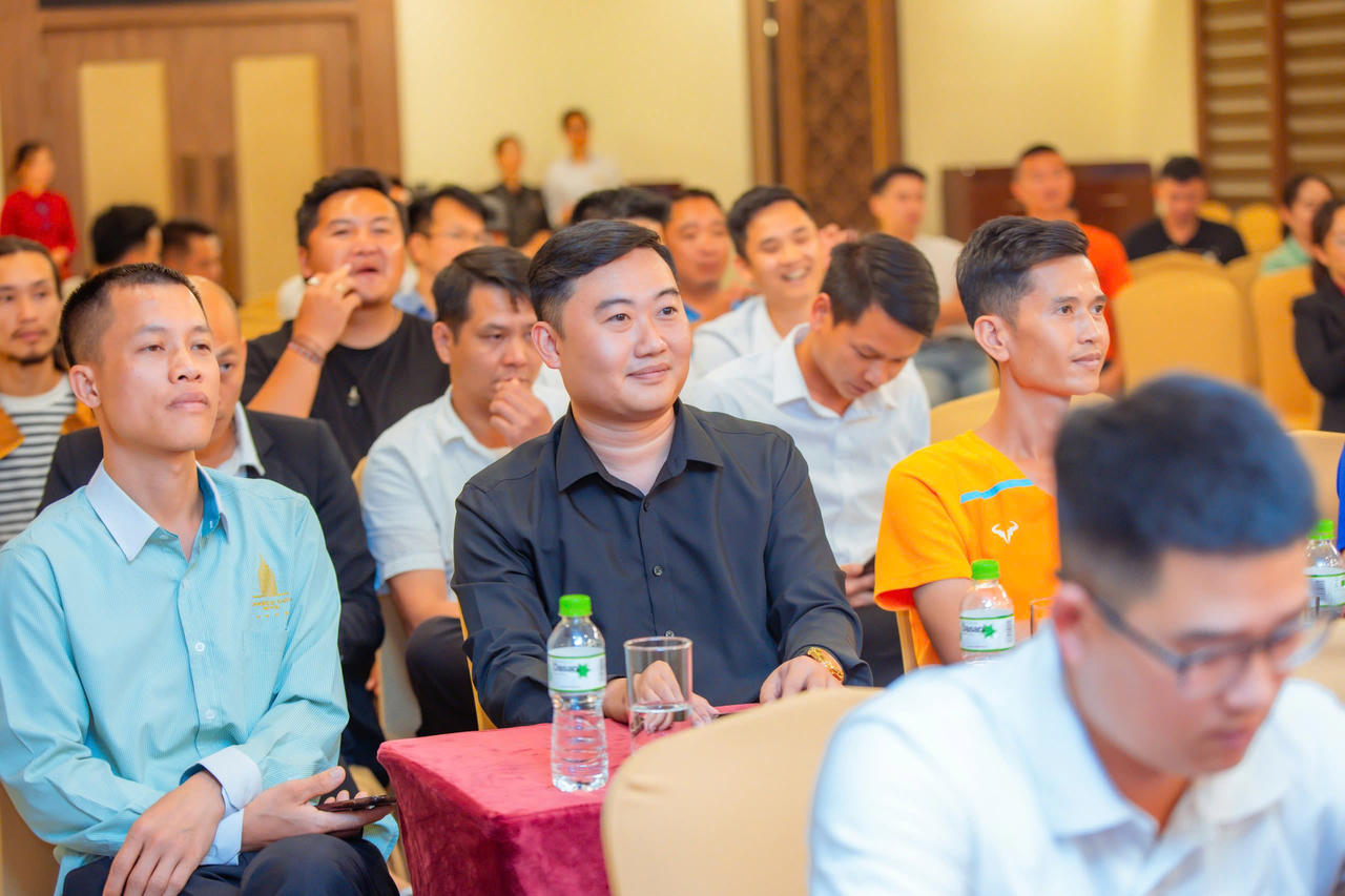 21 đội bóng tham dự Giải bóng đá nam - Hiệp hội Du lịch Lào Cai năm 2024