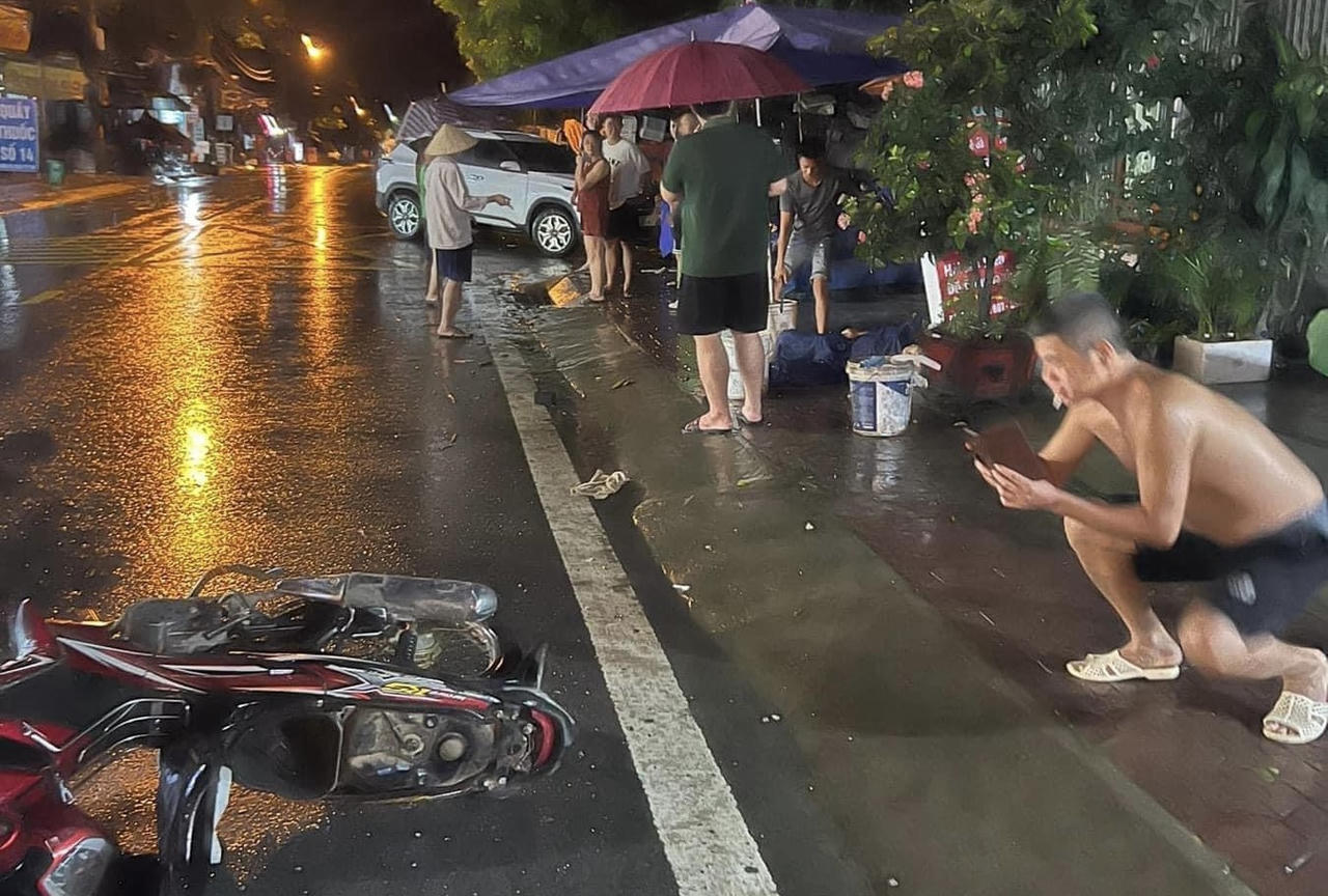 Lào Cai: Đâm vào ô tô hai người tử vong tại chỗ