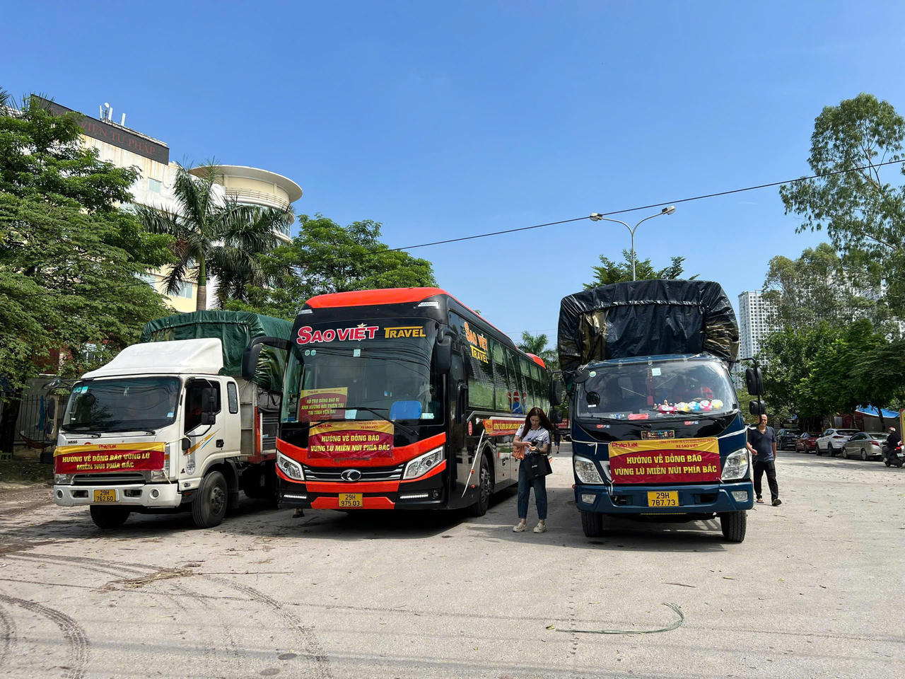 Ấm lòng nghĩa tình dân tộc, chung tay giúp người dân vùng lũ vượt qua khó khăn