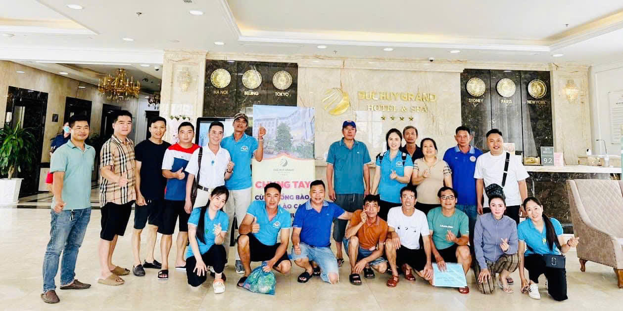 Ấm lòng những nghĩa cử cao đẹp vùng bão lũ