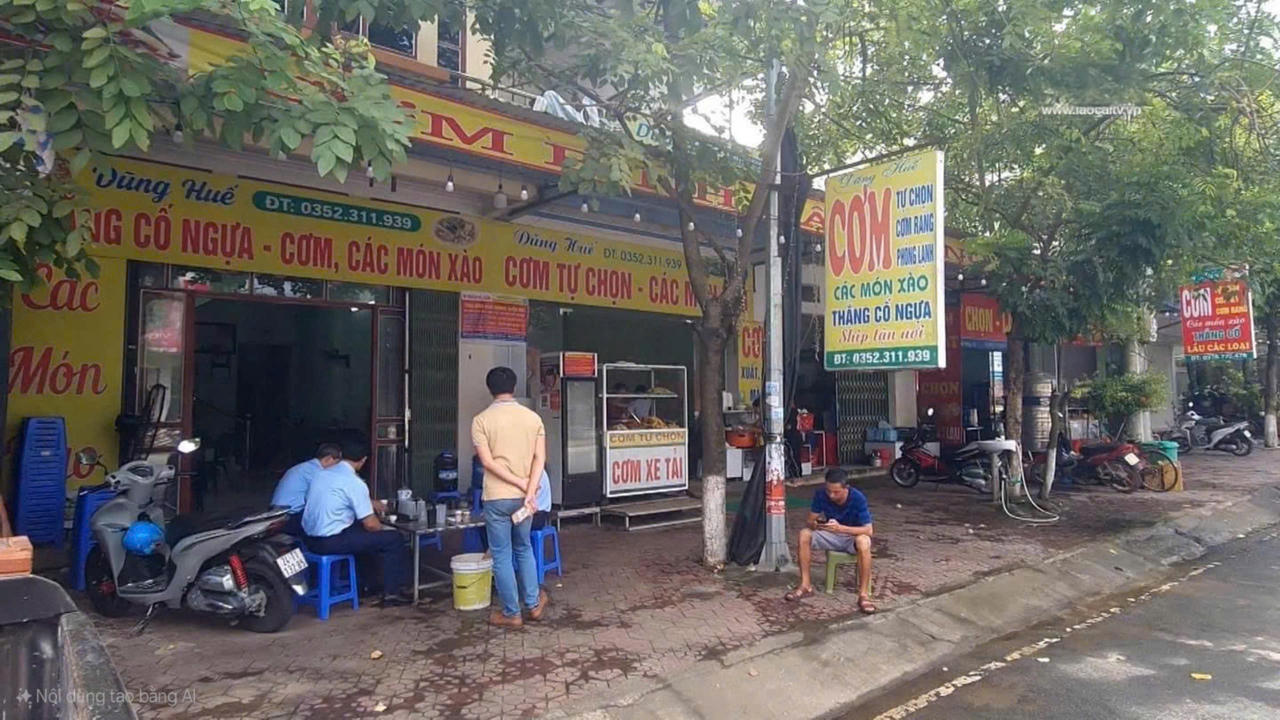 Lào Cai: Tăng giá bất thường mùa mưa lũ, một quán ăn bị xử phạt 