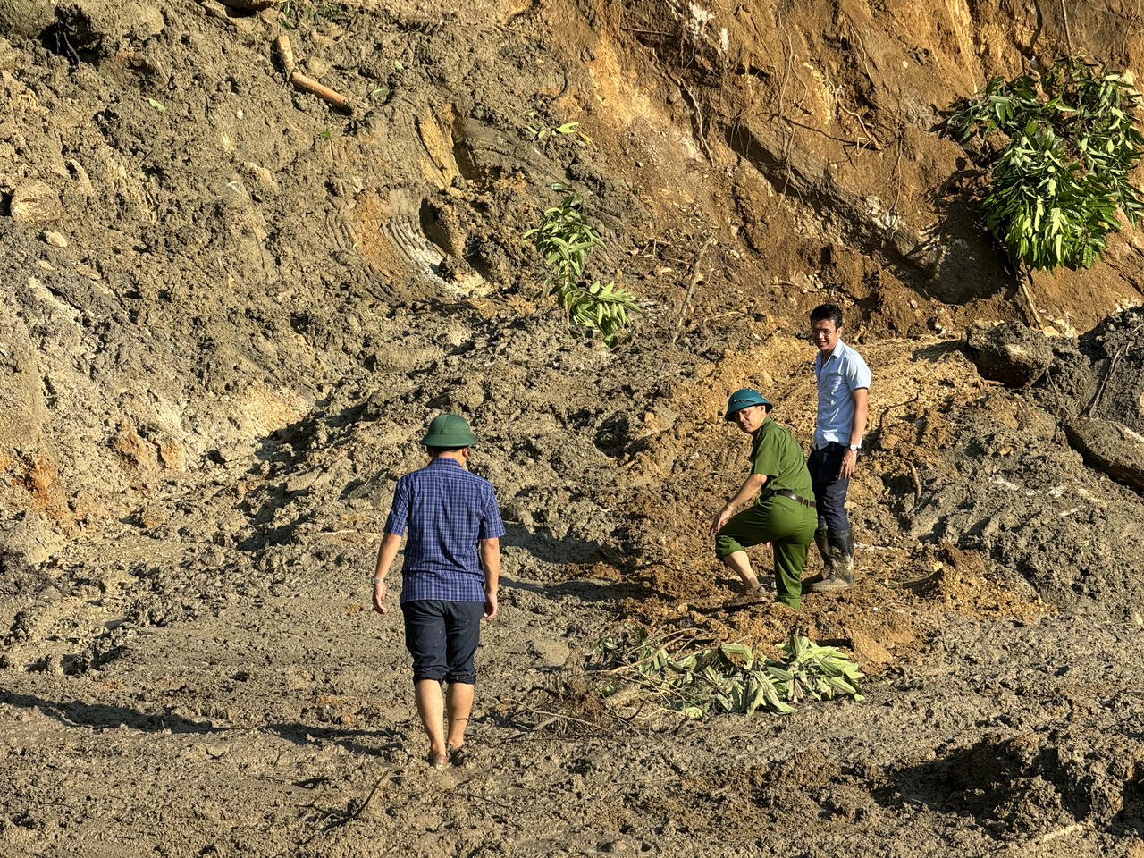 Hình ảnh sự tàn phá khốc liệt do mưa lũ gây ra trên địa bàn huyện Bắc Hà
