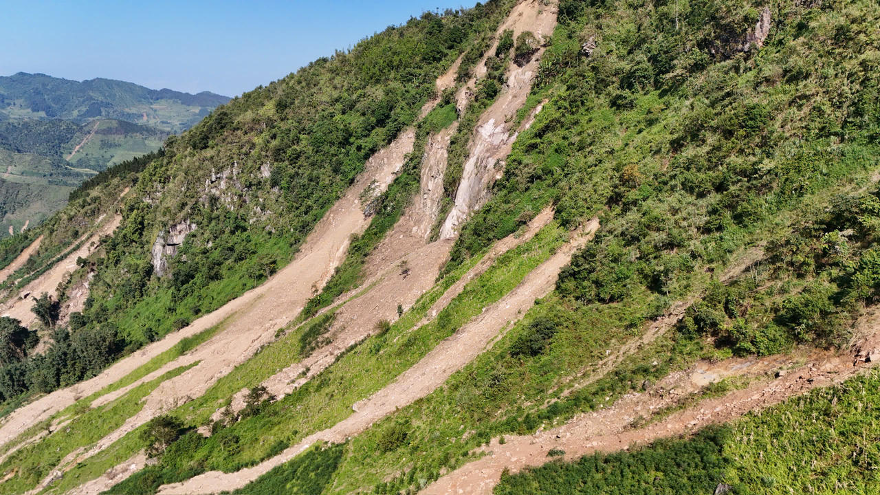 Hình ảnh sự tàn phá khốc liệt do mưa lũ gây ra trên địa bàn huyện Bắc Hà