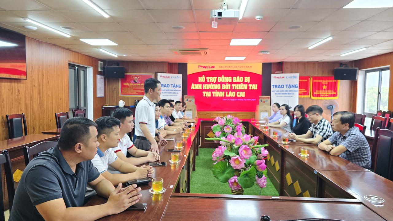 Báo Pháp luật Việt Nam trở lại Lào Cai tiếp tục sẻ chia cùng đồng bào vùng lũ 