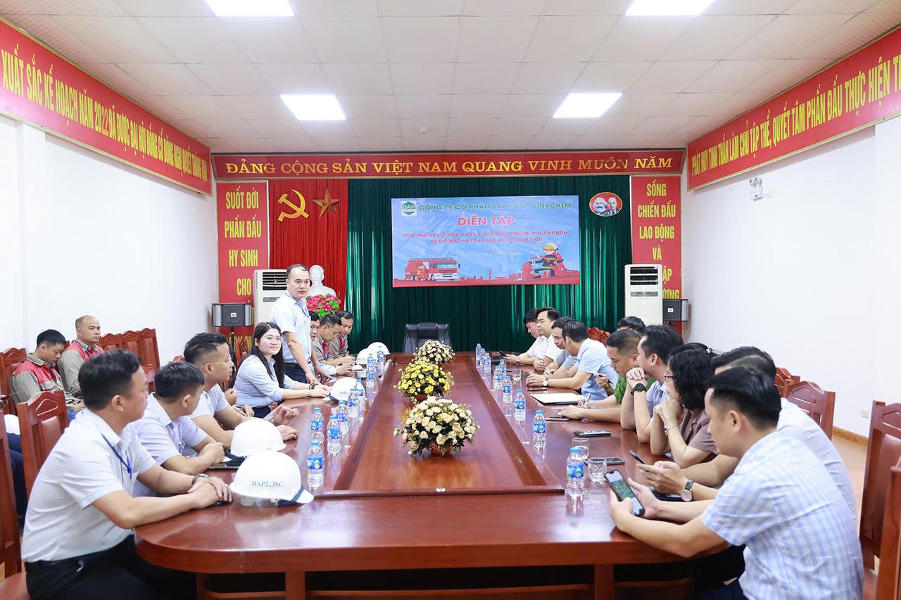 Diễn tập phòng ngừa, ứng phó sự cố hoá chất, cháy nổ và sự cố an toàn lao động 