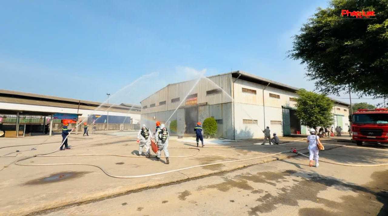 Diễn tập phòng ngừa, ứng phó sự cố hoá chất, cháy nổ và sự cố an toàn lao động 