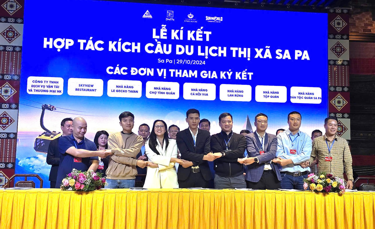 Chung tay kích cầu du lịch, 'hút khách' đến Sa Pa