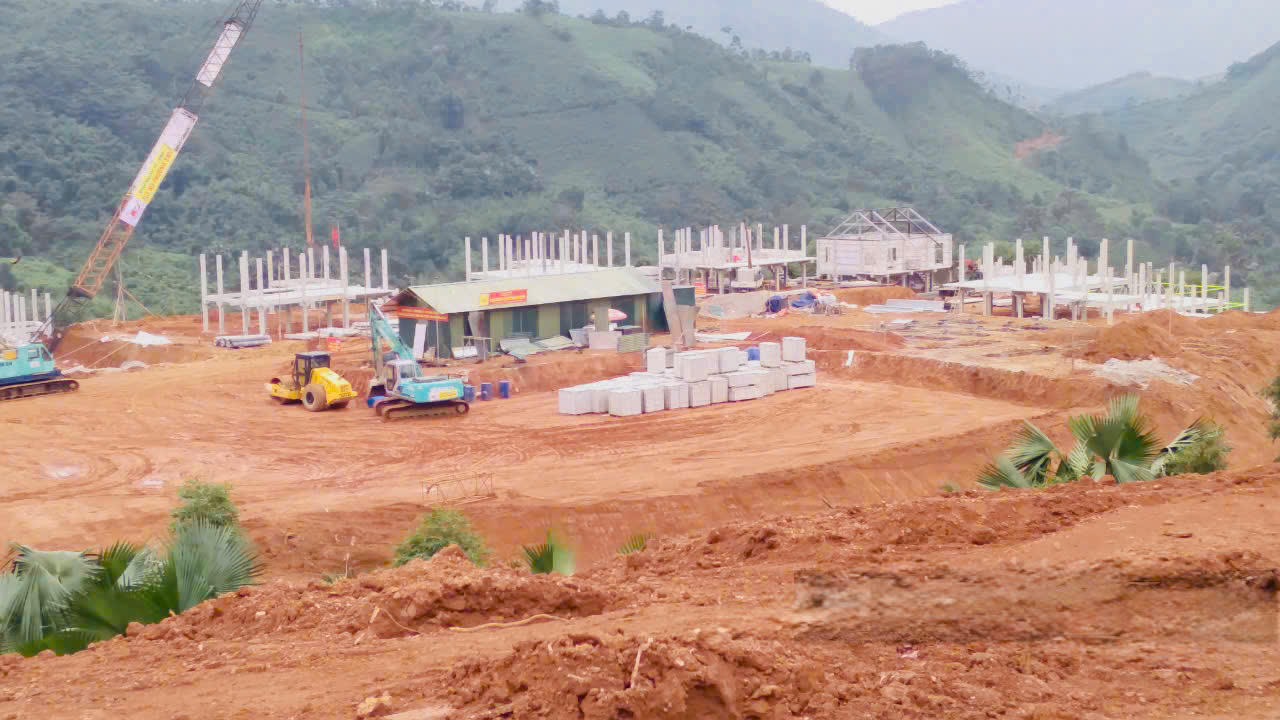 Những ngôi nhà mới ở Làng Nủ