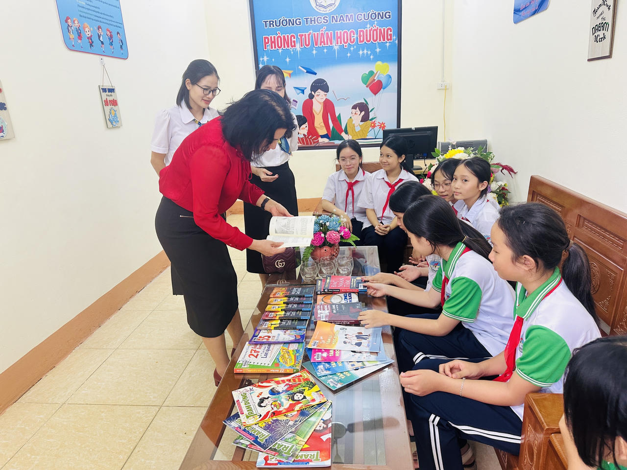 Ra mắt Phòng truyền thống ảo và Phòng tư vấn học đường - Hỗ trợ giáo dục học sinh khuyết tật tại thành phố Lào Cai