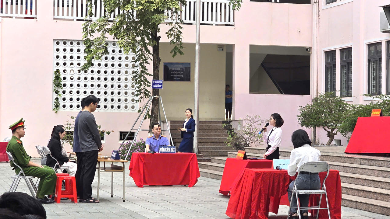 Phát huy hiệu quả tuyên truyền pháp luật cho học sinh thông qua phiên tòa giả định