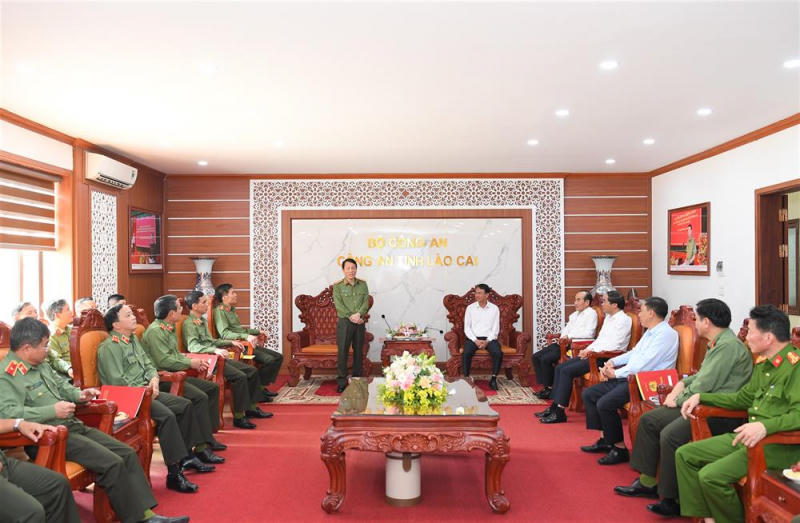 Bộ trưởng Bộ Công an Lương Tam Quang thăm và làm việc với Công an tỉnh Lào Cai